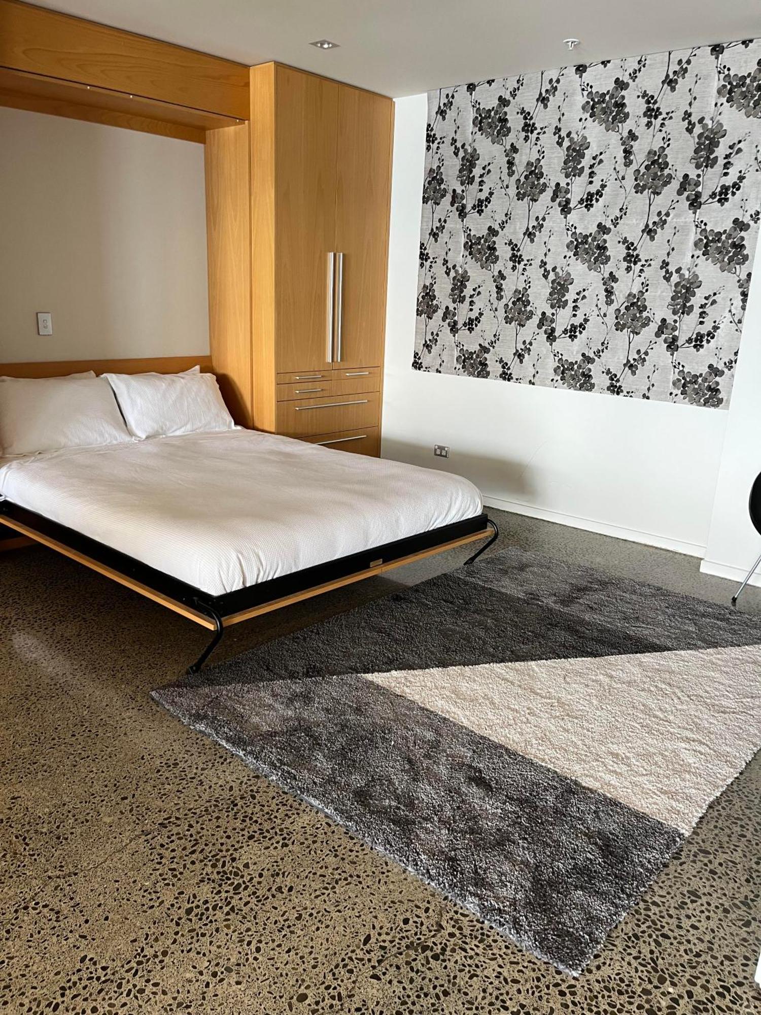 Waimahana Apartments Taupo Bagian luar foto